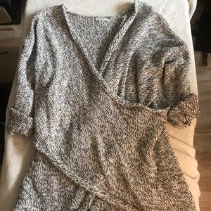 Kimchi Blue criss-cross front sweater S